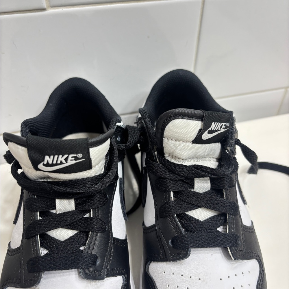 Nike Kids Dunk Low Sneakers - Picture 4 of 8